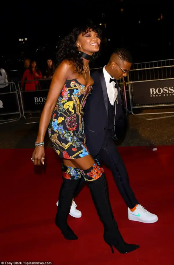 Wizkid And Naomi Campbell Glued Together At GQ Men Of The Year Awards (Photos)